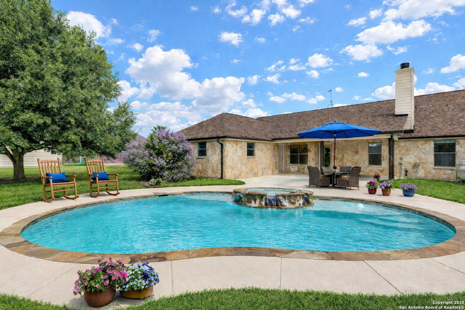 2295 Stuart Road Adkins TX 78101