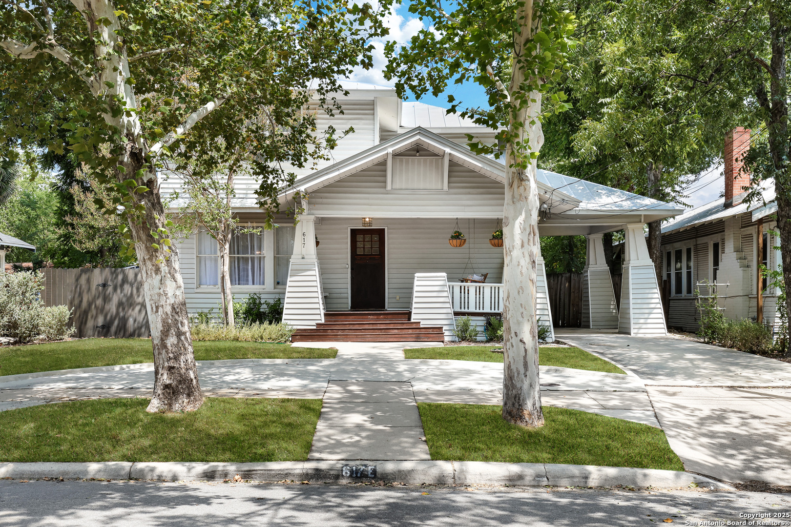 617 E Park Avenue San Antonio TX 78212