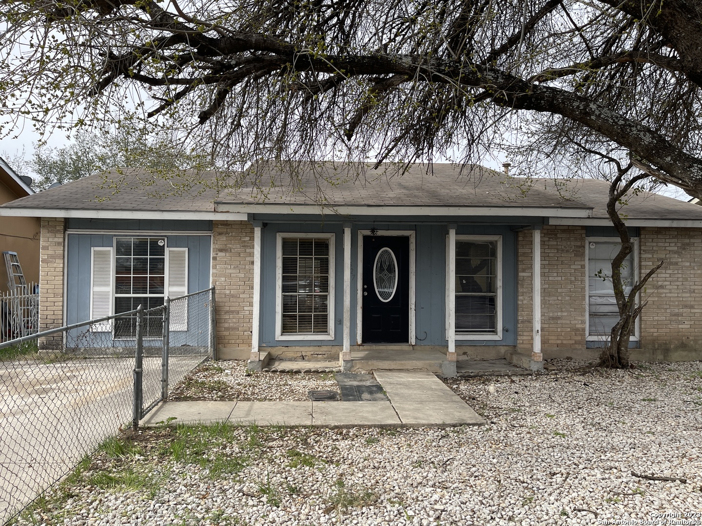 1527 Noble Oak Drive San Antonio TX 78227