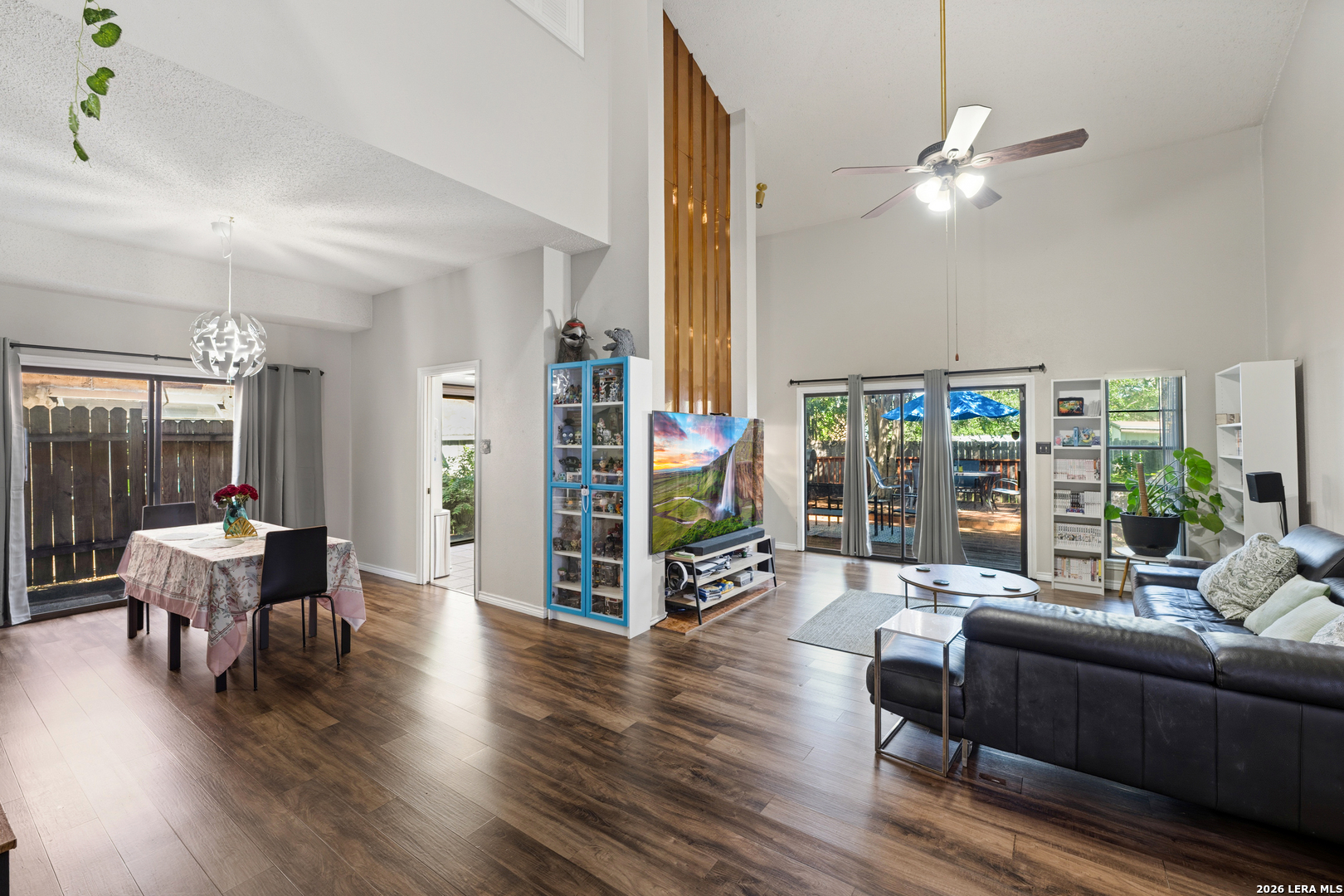 6405 Honey Hill San Antonio TX 78229