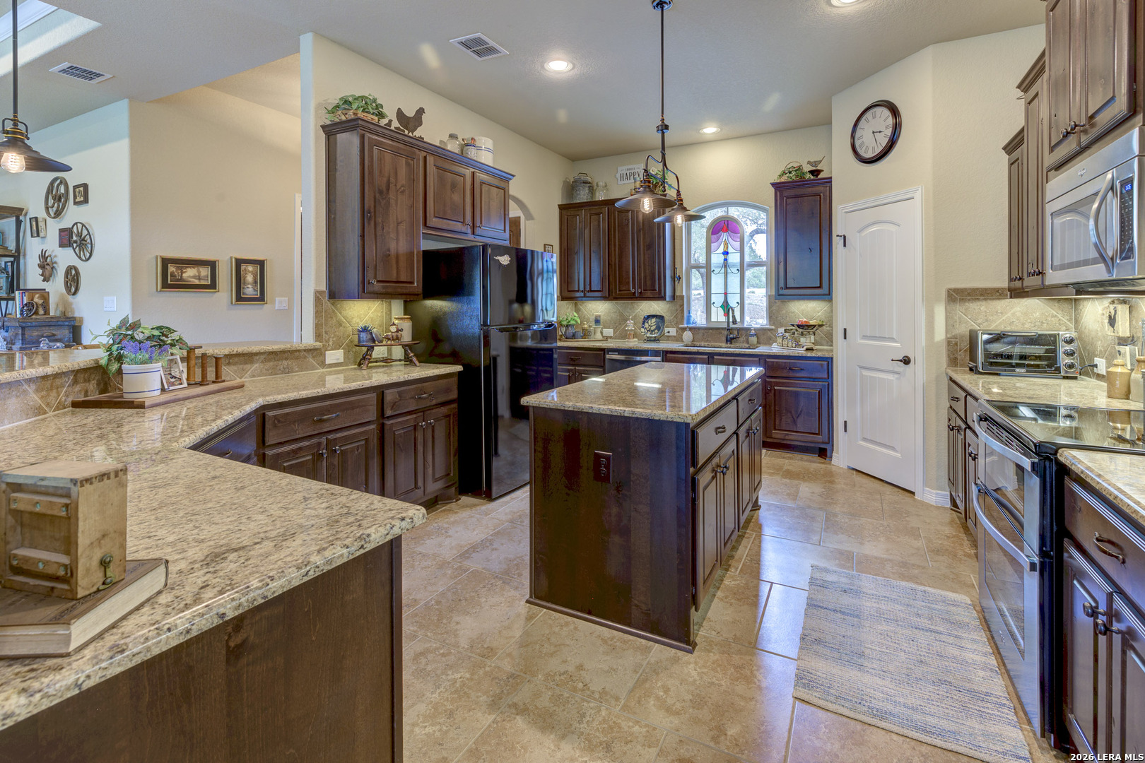 907 Shady Hollow New Braunfels TX 78132