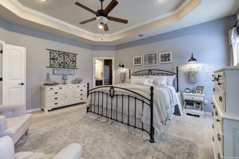 907 Shady Hollow New Braunfels TX 78132