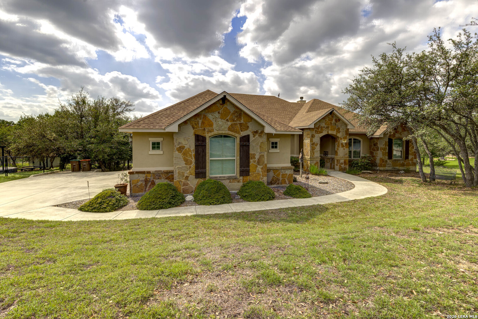 907 Shady Hollow New Braunfels TX 78132