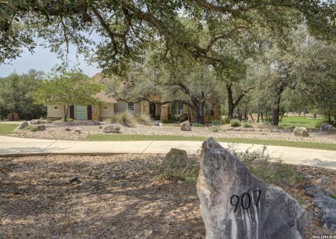 907 Shady Hollow New Braunfels TX 78132