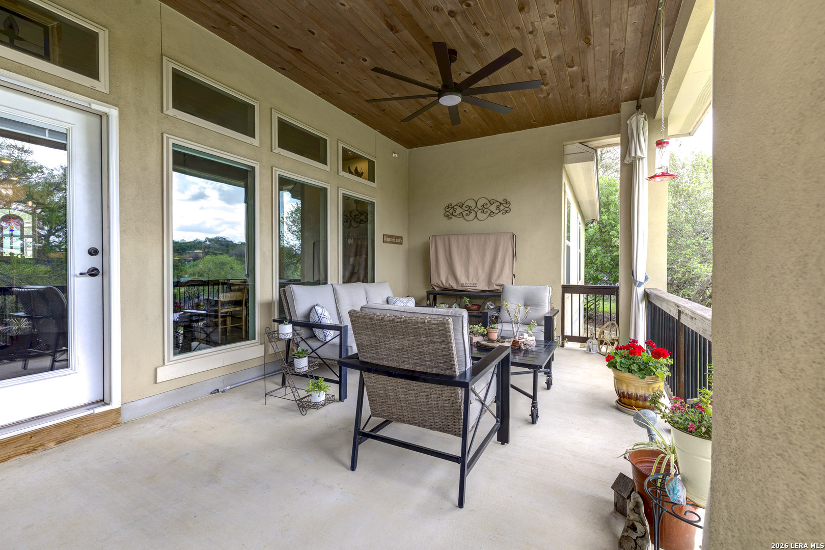 907 Shady Hollow New Braunfels TX 78132