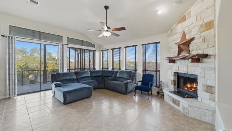 1211 Sherwood Canyon Lake TX 78133