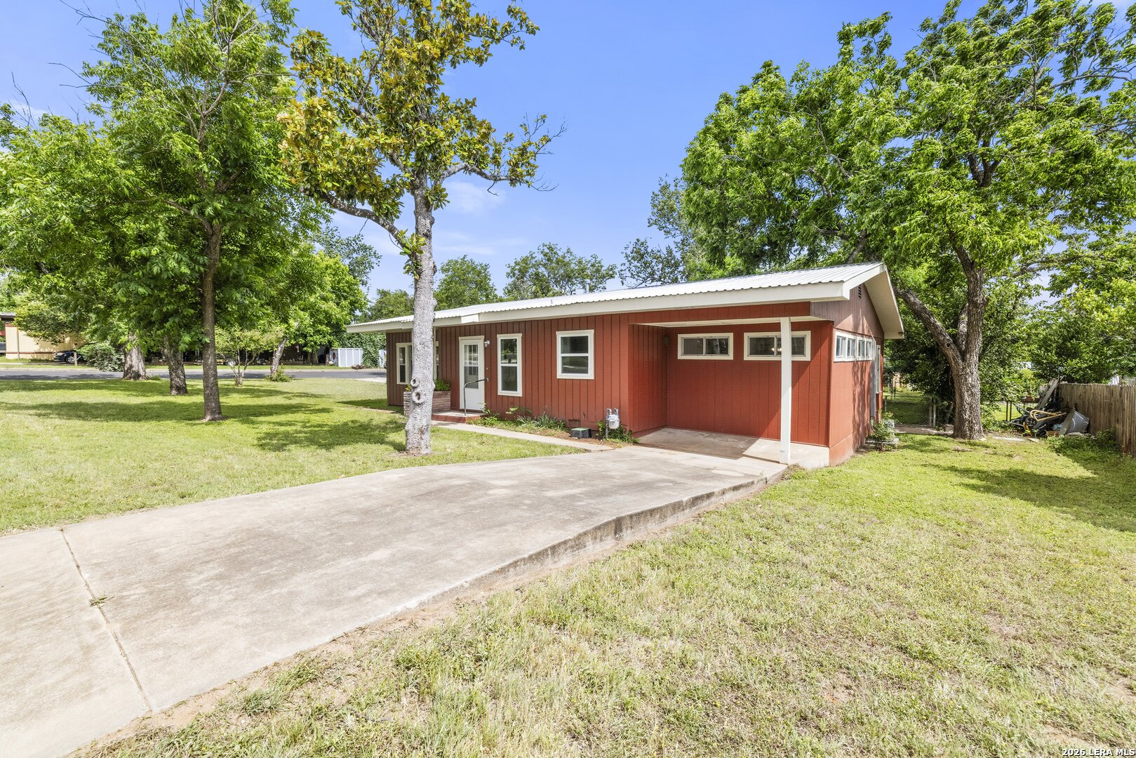 304 W Live Oak Street Fredericksburg TX 78624