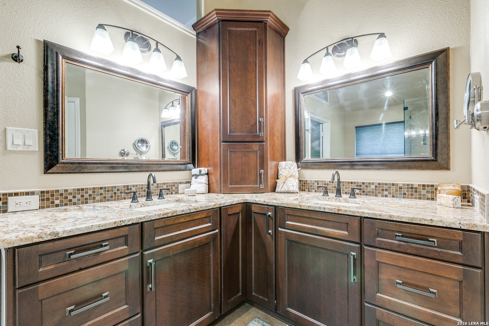 16410 Pemoak Drive San Antonio TX 78240