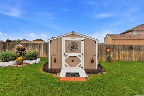 1321 W Nolte Farms Seguin TX 78155