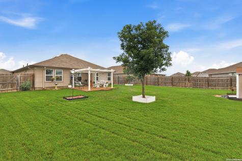 1321 W Nolte Farms Seguin TX 78155
