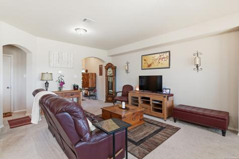 1321 W Nolte Farms Seguin TX 78155