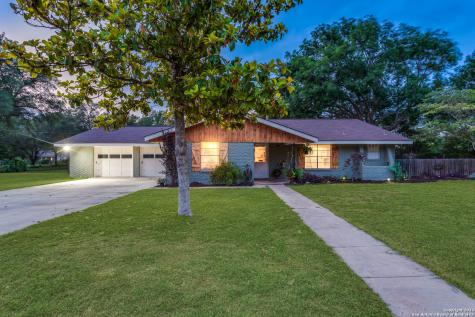 225 May Street Castroville TX 78009