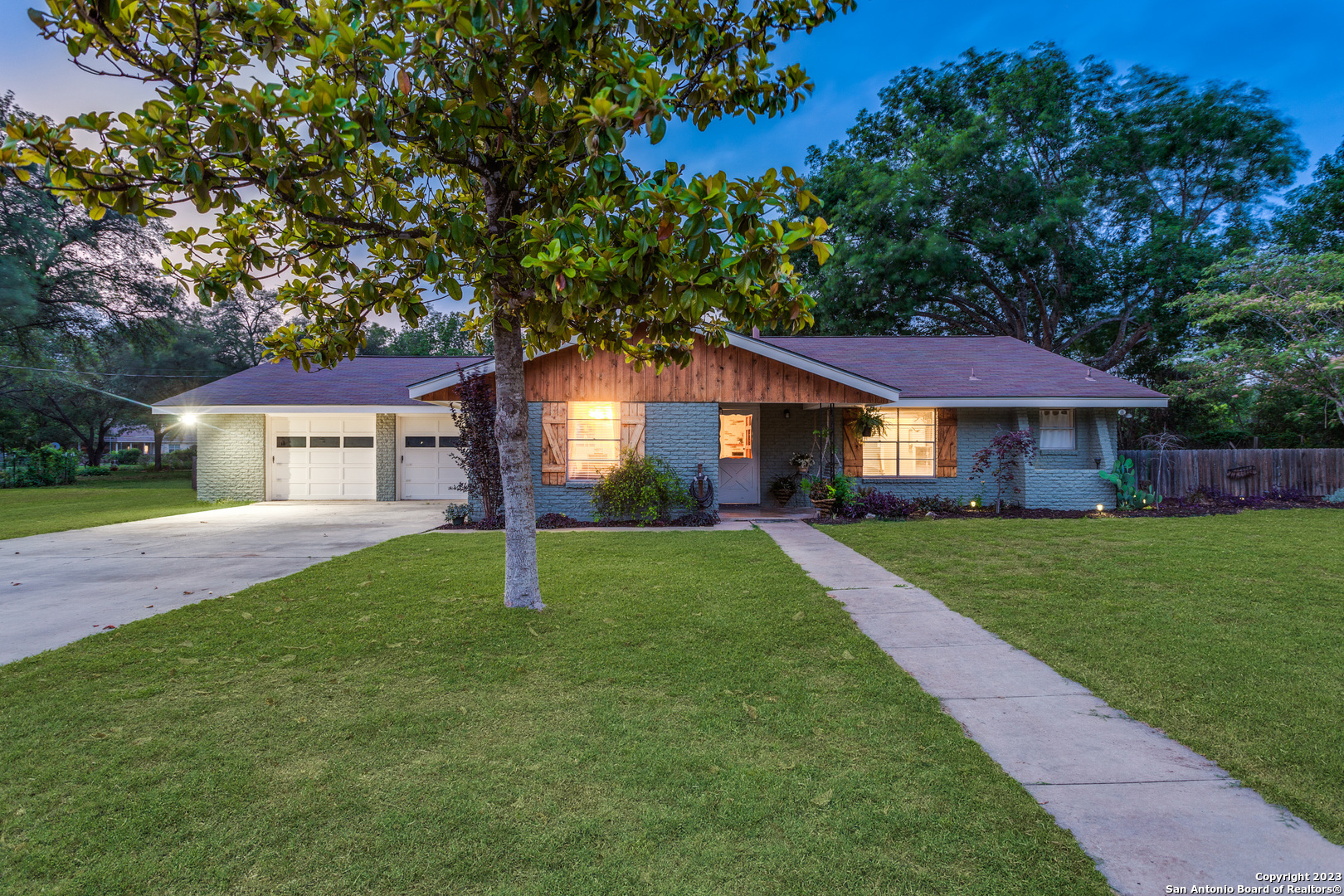 225 May Street Castroville TX 78009