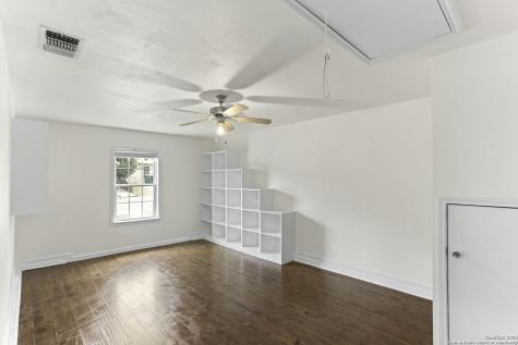 143 Villa Grande San Antonio TX 78228