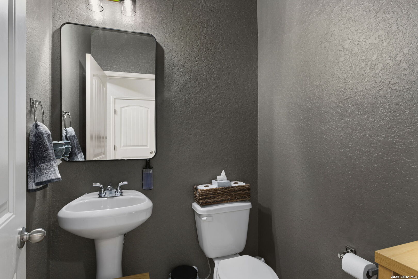 1215 Petunia Bluff San Antonio TX 78245