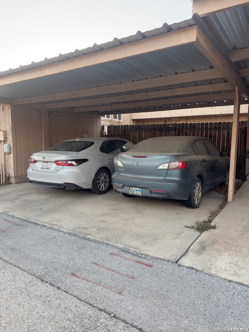 6751 Crown Ridge San Antonio TX 78239