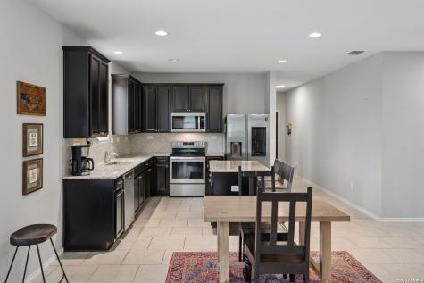 322 Kotara Canyon San Antonio TX 78260