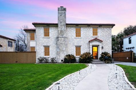 218 Mary Louise San Antonio TX 78201