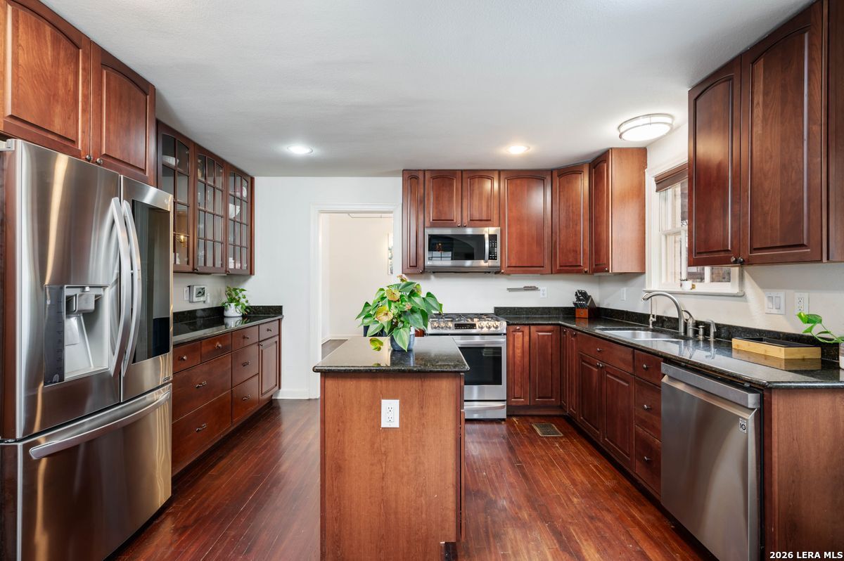 218 Mary Louise San Antonio TX 78201
