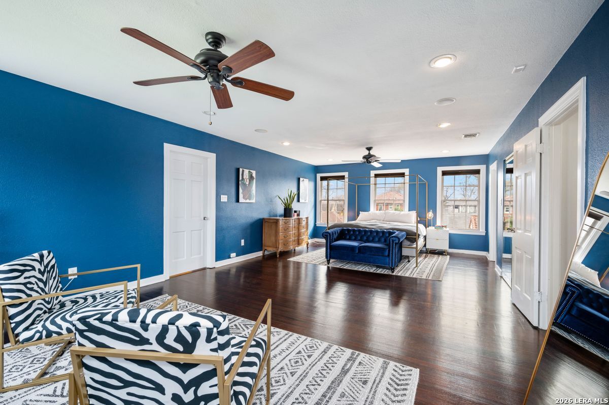 218 Mary Louise San Antonio TX 78201