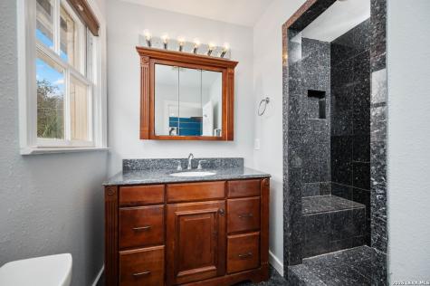 218 Mary Louise San Antonio TX 78201