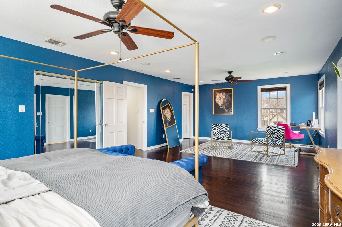 218 Mary Louise San Antonio TX 78201
