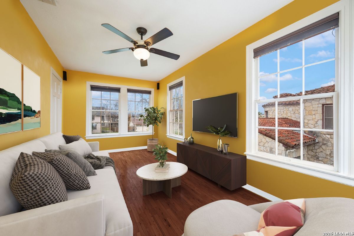 218 Mary Louise San Antonio TX 78201