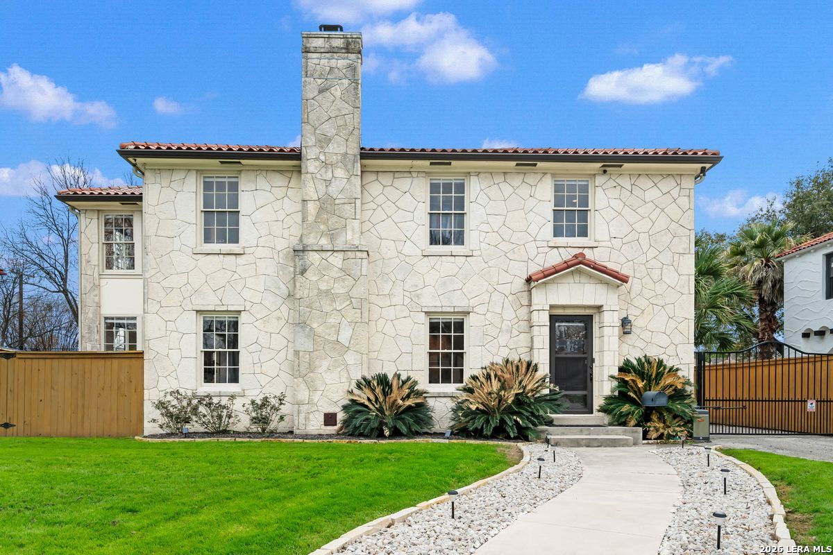 218 Mary Louise San Antonio TX 78201