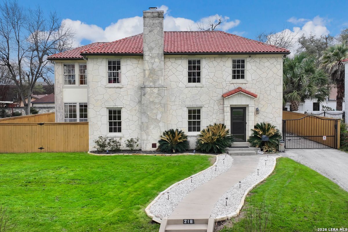 218 Mary Louise San Antonio TX 78201