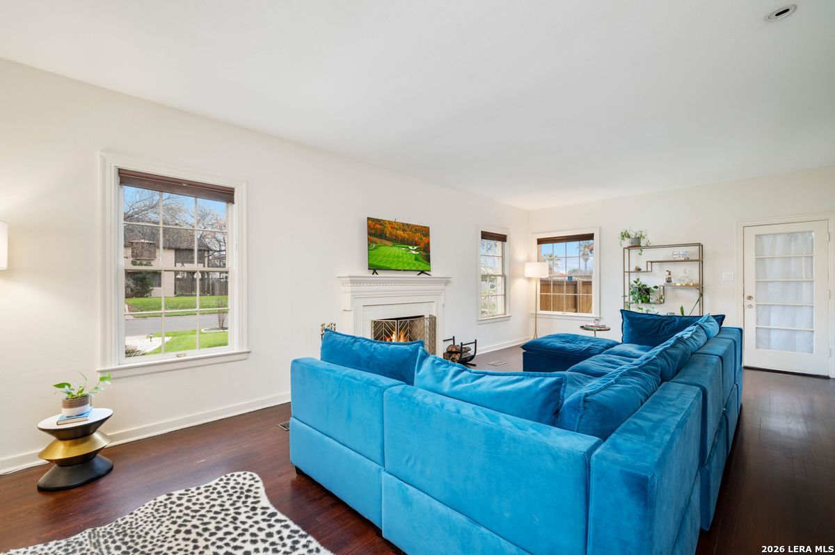 218 Mary Louise San Antonio TX 78201