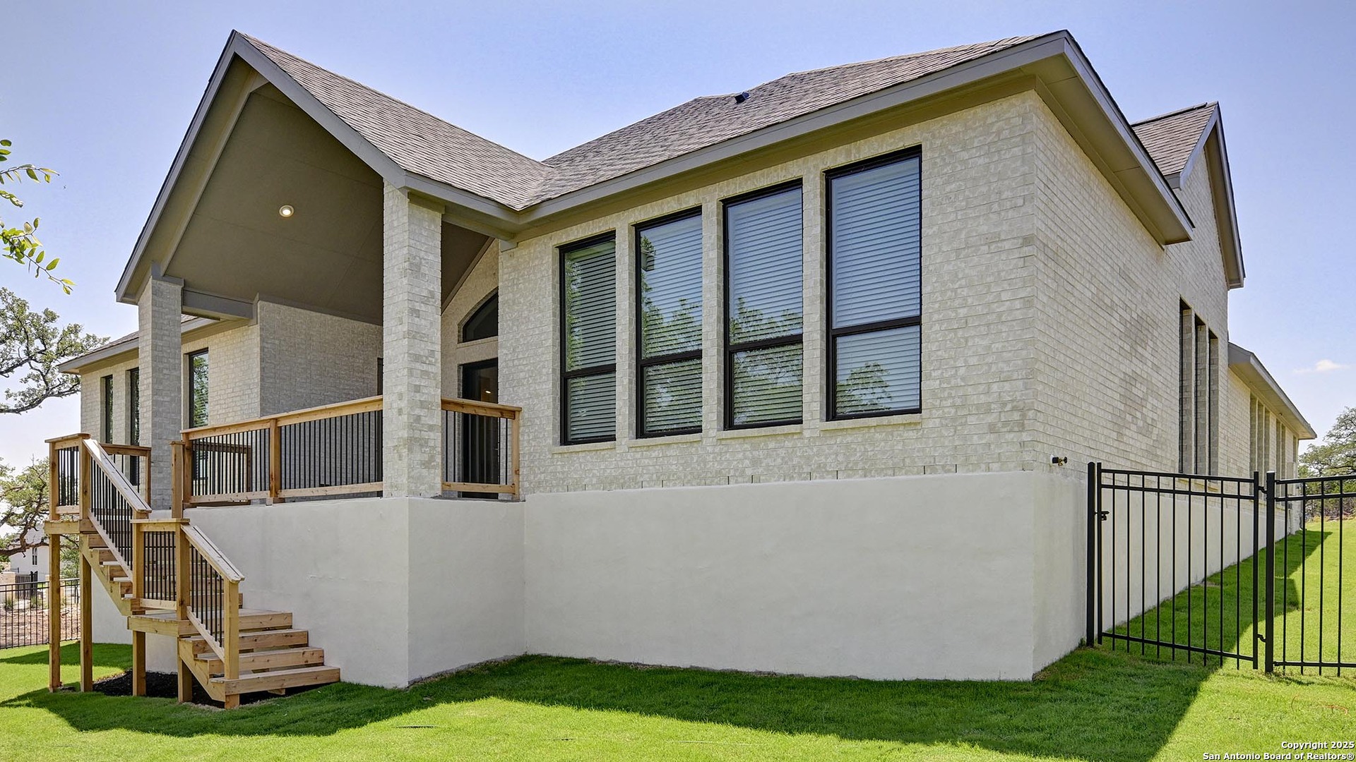 107 Cascada Boerne TX 78006