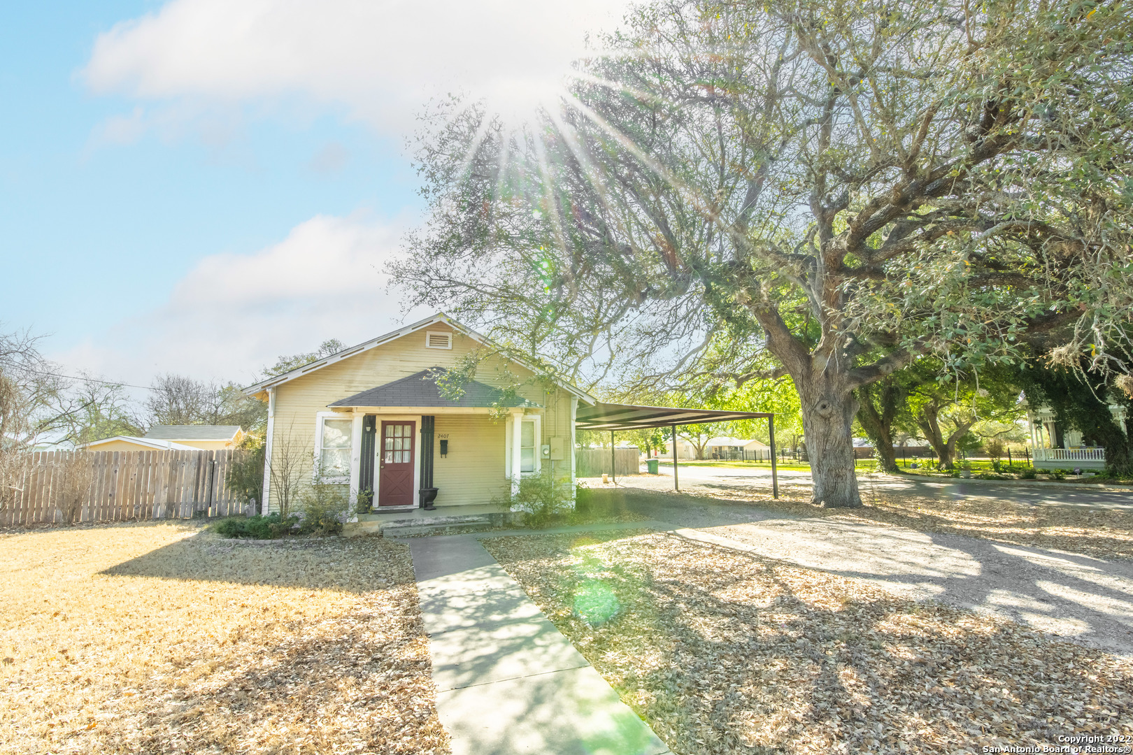 2407 Avenue K Hondo TX 78861