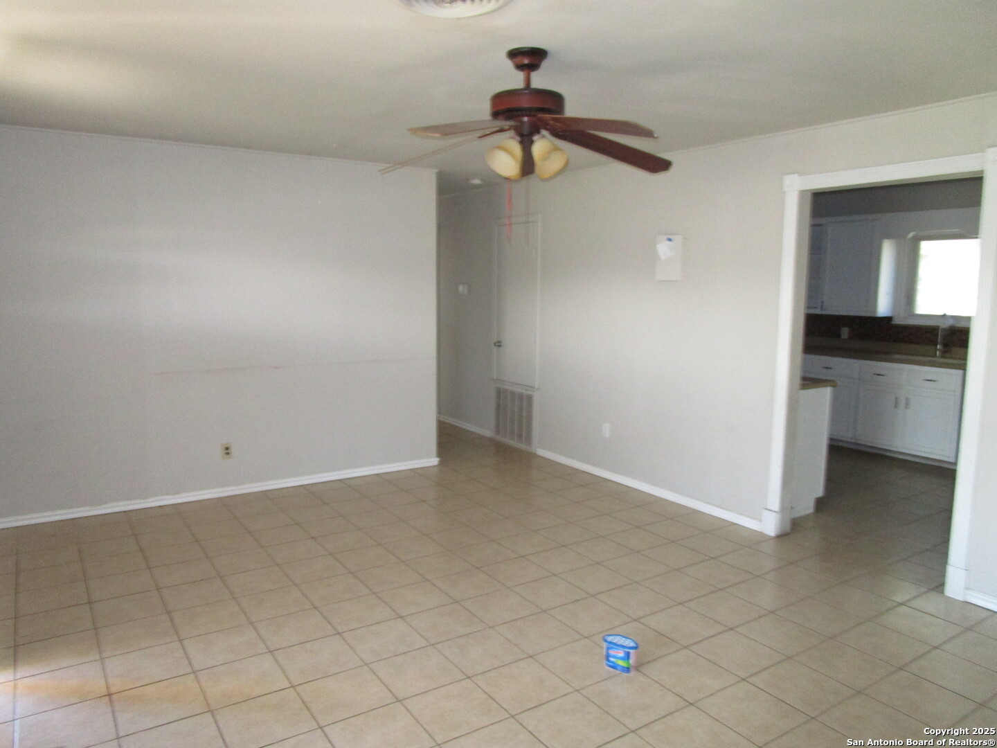 1212 W Goodwin Street Pleasanton TX 78064