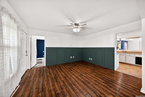 261 Weathercock Lane Windcrest TX 78239