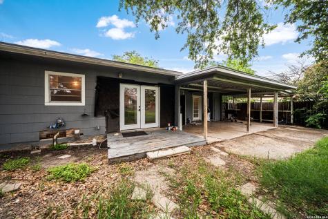 261 Weathercock Lane Windcrest TX 78239