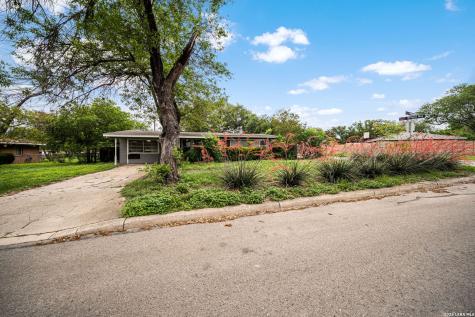 261 Weathercock Lane Windcrest TX 78239