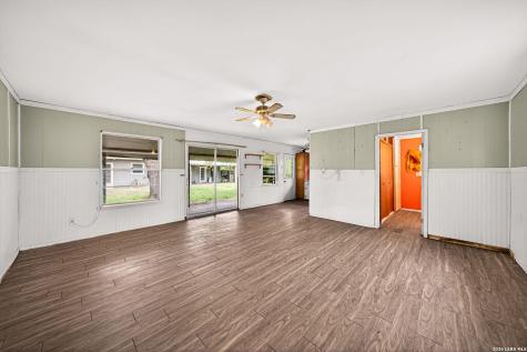 261 Weathercock Lane Windcrest TX 78239