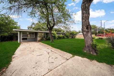261 Weathercock Lane Windcrest TX 78239