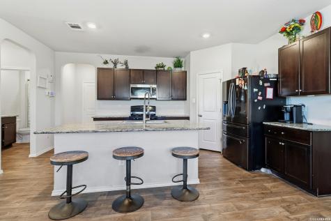 12145 Pease River San Antonio TX 78245
