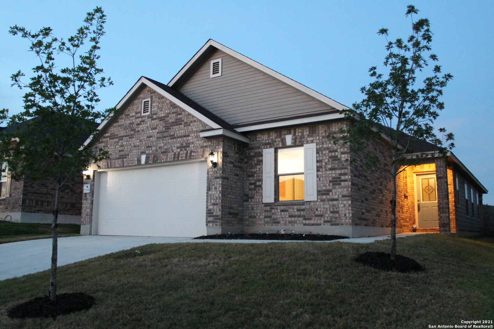 1518 Overlook Bank San Antonio TX 78245