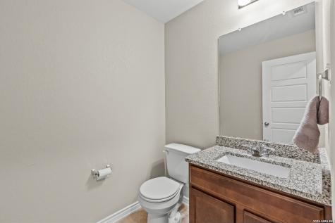 1915 Overlook Knoll San Antonio TX 78245