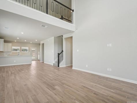 6511 Queen Carol San Antonio TX 78239