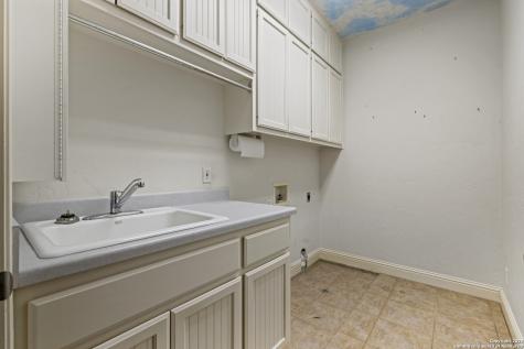 11453 N Us Highway 87 Fredericksburg TX 78624