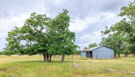 11453 N Us Highway 87 Fredericksburg TX 78624
