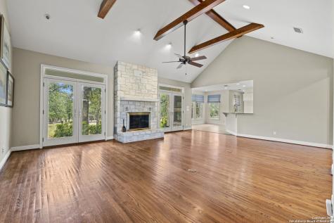 11453 N Us Highway 87 Fredericksburg TX 78624