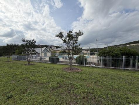 542 Winding Ravine San Antonio TX 78258
