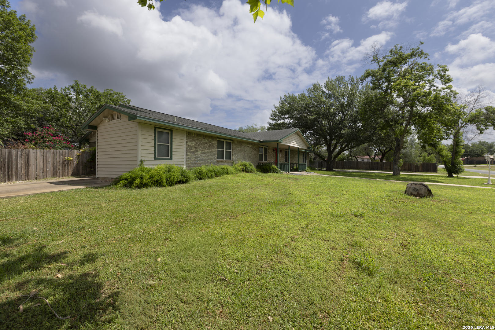 601 Poplar Street Jourdanton TX 78026