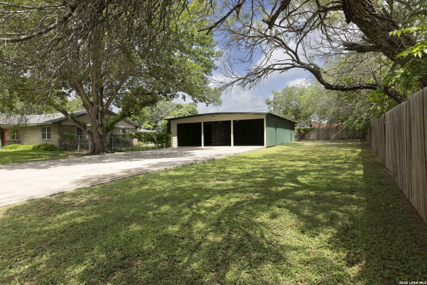 601 Poplar Street Jourdanton TX 78026