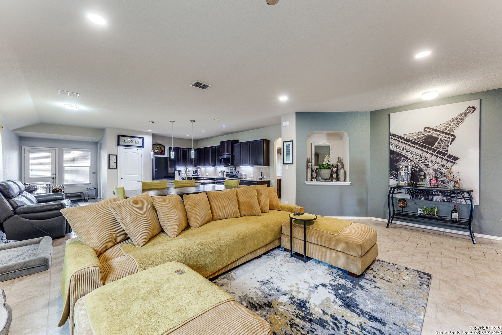 1709 London Blue San Antonio TX 78245