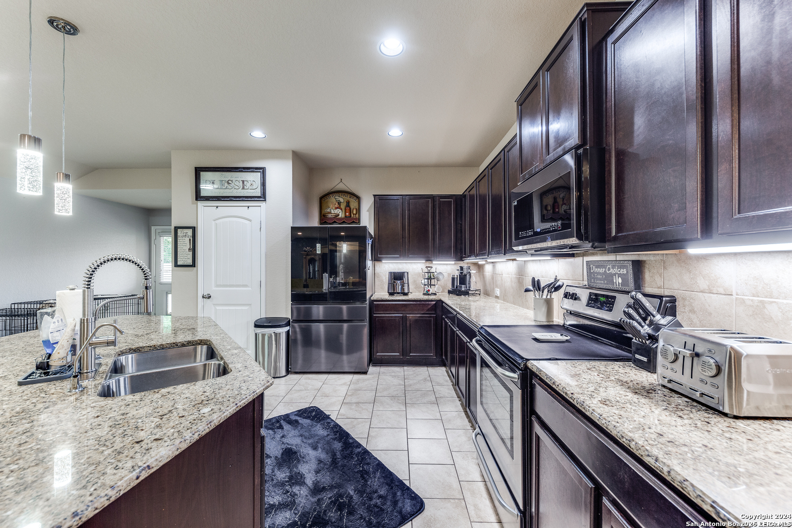 1709 London Blue San Antonio TX 78245